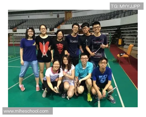 成都羽毛球队与杭州羽毛球队赛后复盘分析力量对比与战术探讨