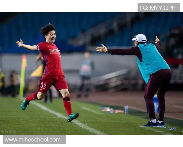 赛后分析:广州篮球队与重庆篮球队在比赛中的灵活性对比与启示 赛后分析:广州篮球队与重庆篮球队在比赛中的灵活性对比与启示